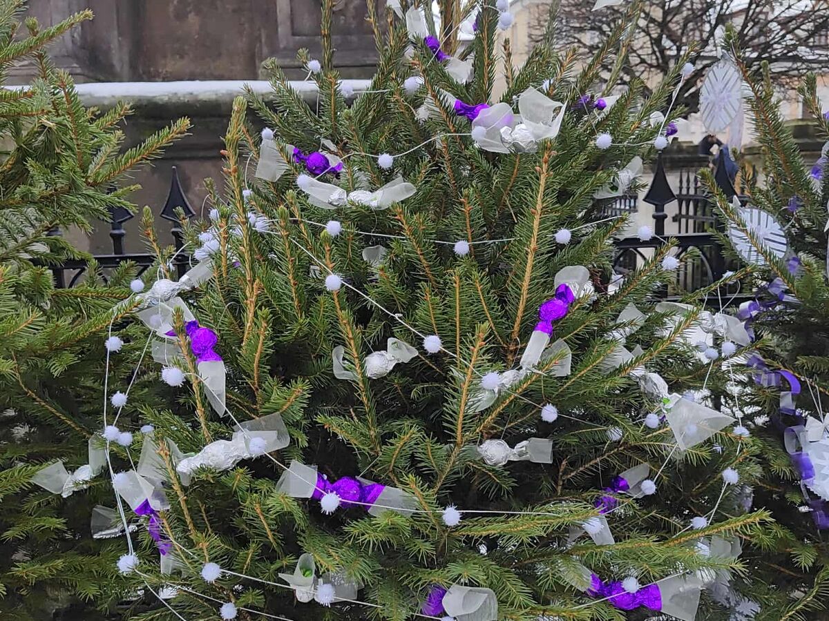 VÁNOČNÍ STROMEČEK