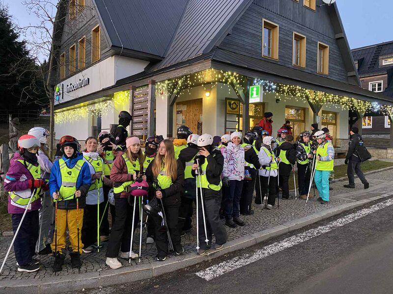 LYŽAŘSKÝ VÝCVIKOVÝ KURZ MALÁ ÚPA - den první