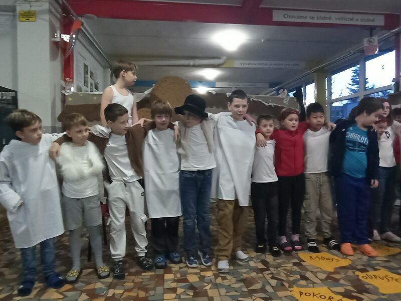 Tříkrálová sbírka ve škole