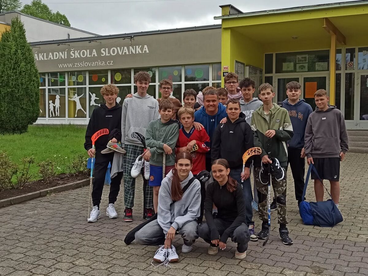FLORBAL I VE STÁTNÍ SVÁTEK