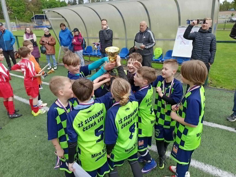 GRATULACE NAŠIM FOTBALISTŮM