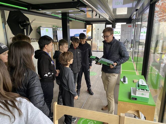 EDU.LAB.kamion u nás ve škole
