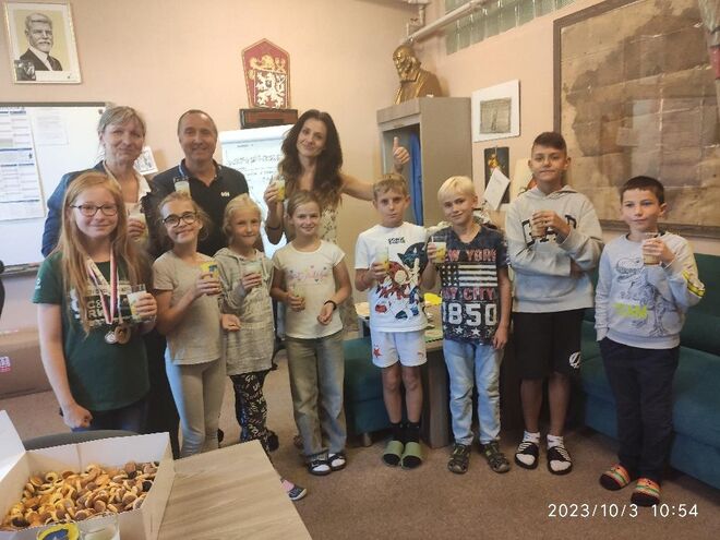 Gratulace ZLATÉMU štafetovému týmu