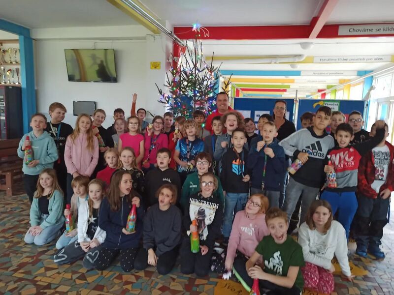 ŠKOLNÍ KLUB a Vánoční přípitek