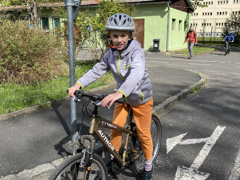ŠKOLNÍ KLUB a dopravní prostředky