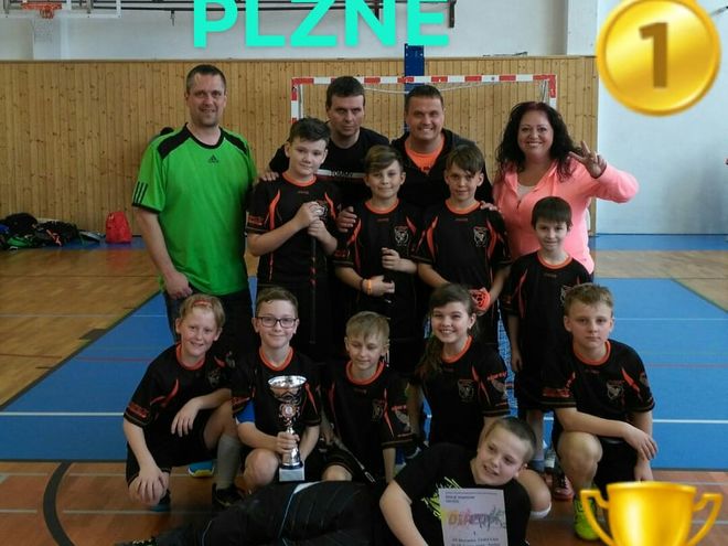 FLORBALISTÉ ZŠ SLOVANKA STÁLE NA VÍTĚZNÉ VLNĚ!