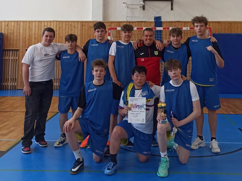 OKRESNÍ KOLO V BASKETBALU 8.-9. TŘÍDA